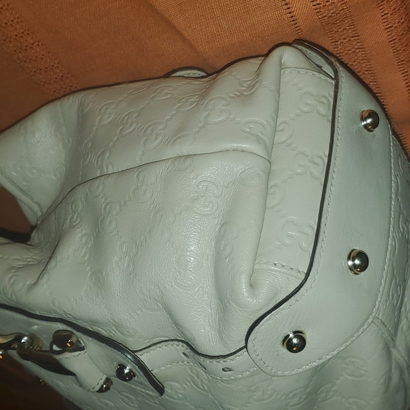 Gucci Guccissima Pelham Leather Small Bag - Picture 5 of 16